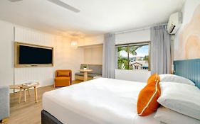 Mercure Cairns