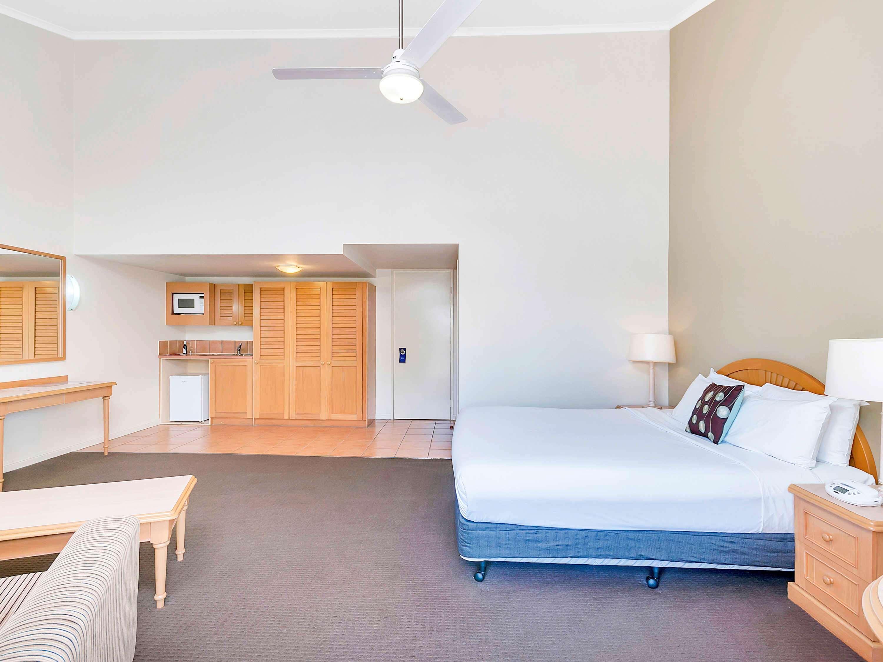 Mercure Cairns Exterior photo