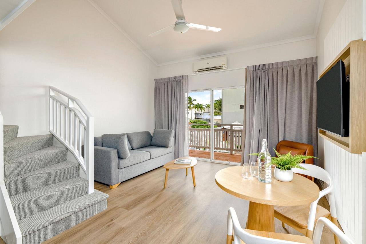 Mercure Cairns Exterior photo
